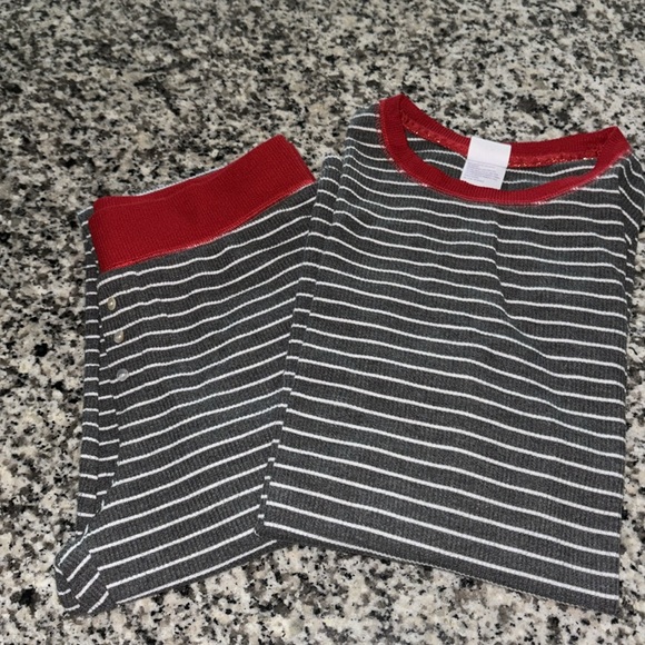Stars Above Women’s Thermal Sleep Pajama Set - Size S, Gray/White/Red - Picture 2 of 4